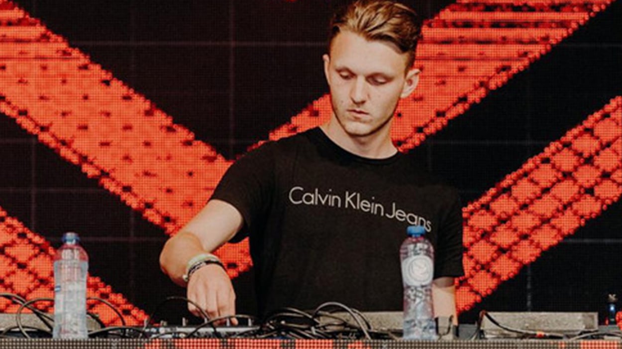 THEZ maakt z'n dromen waar 101Barz BNNVARA